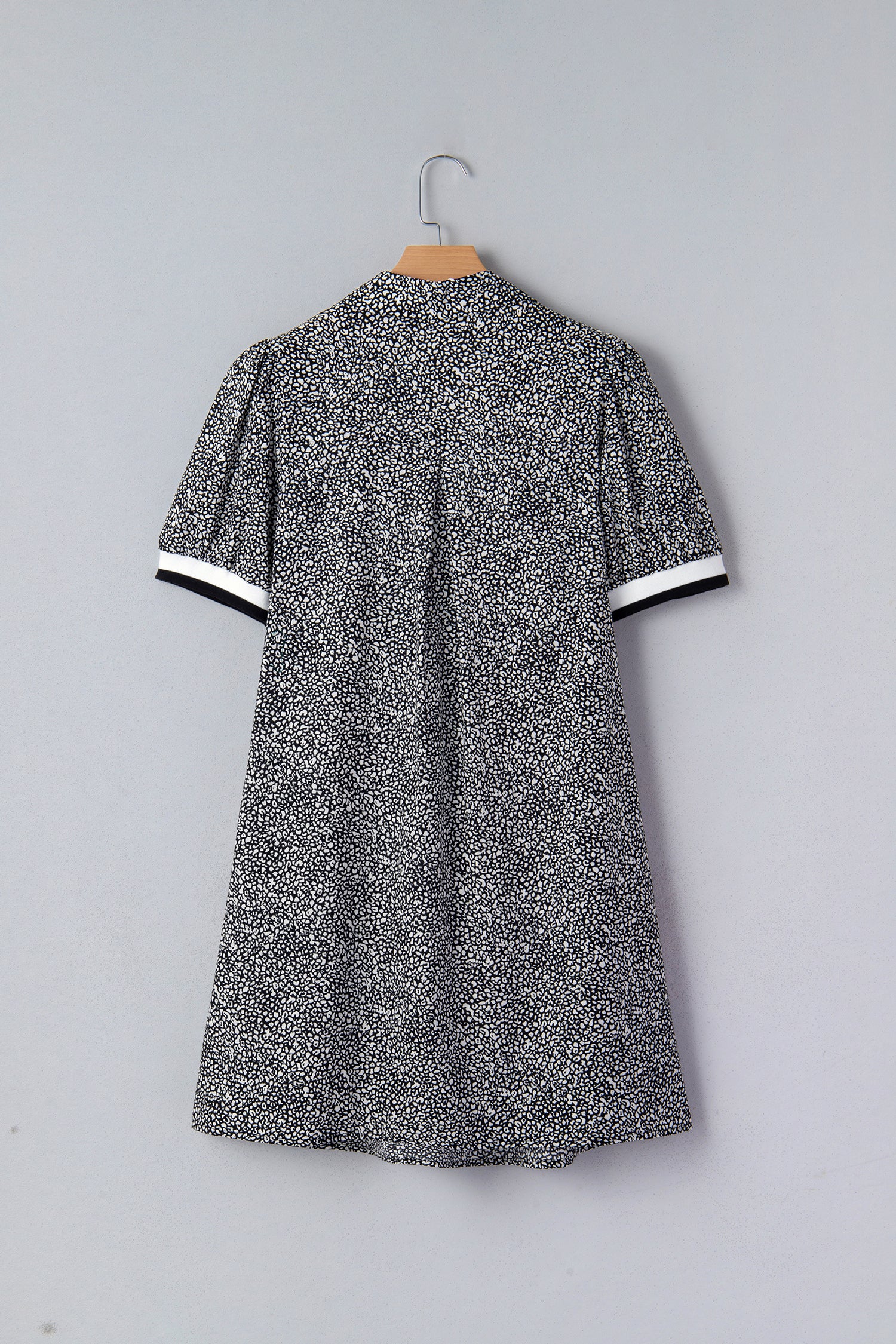 Black Leopard Print Contrast Striped Trim Polo Collar Short Sleeve Dress with Pockets