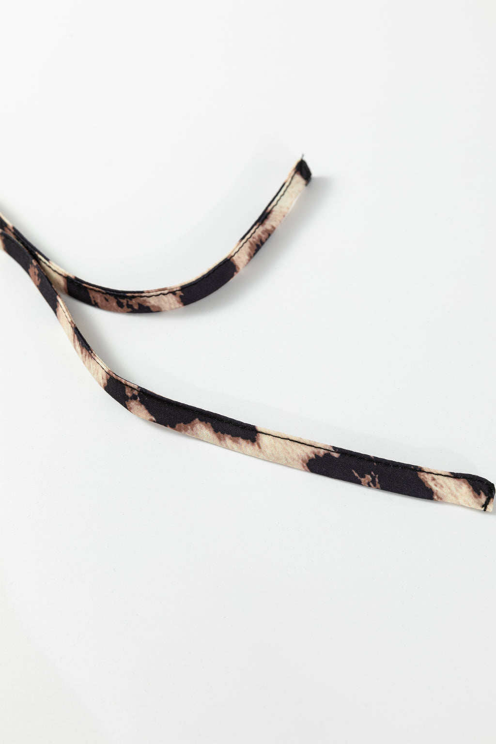 Black Plus Size Long Sleeve Leopard Contrasted Trim Tie Neck Flared Mini Dress