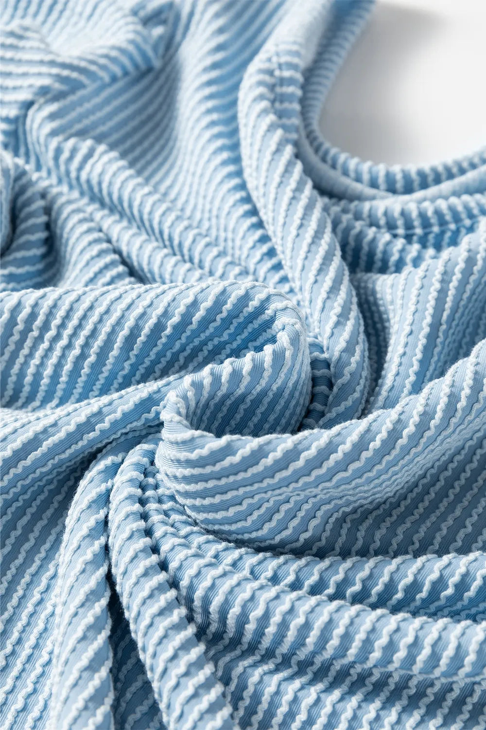 c62075e4-dfb6-476e-90fc-d774bf8bc05c-Max